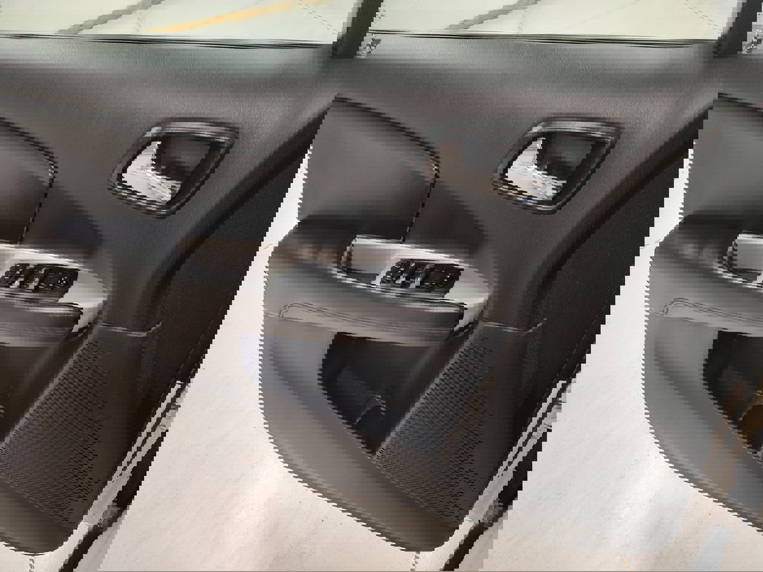 Used 2020 Dodge Journey SE w/ SE Popular Equipment Group image 8