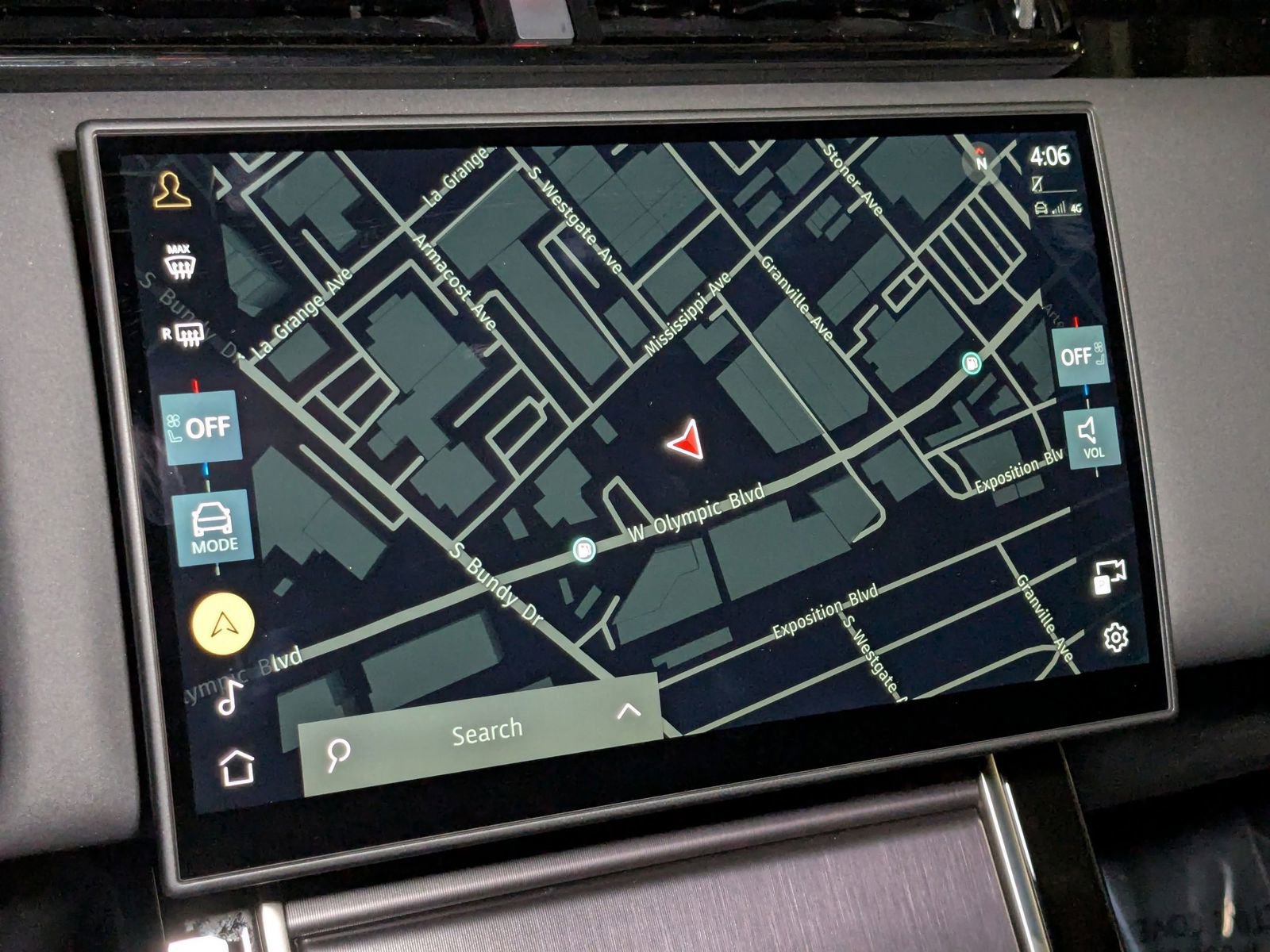 New 2026 Land Rover Range Rover Velar Dynamic SE image 14