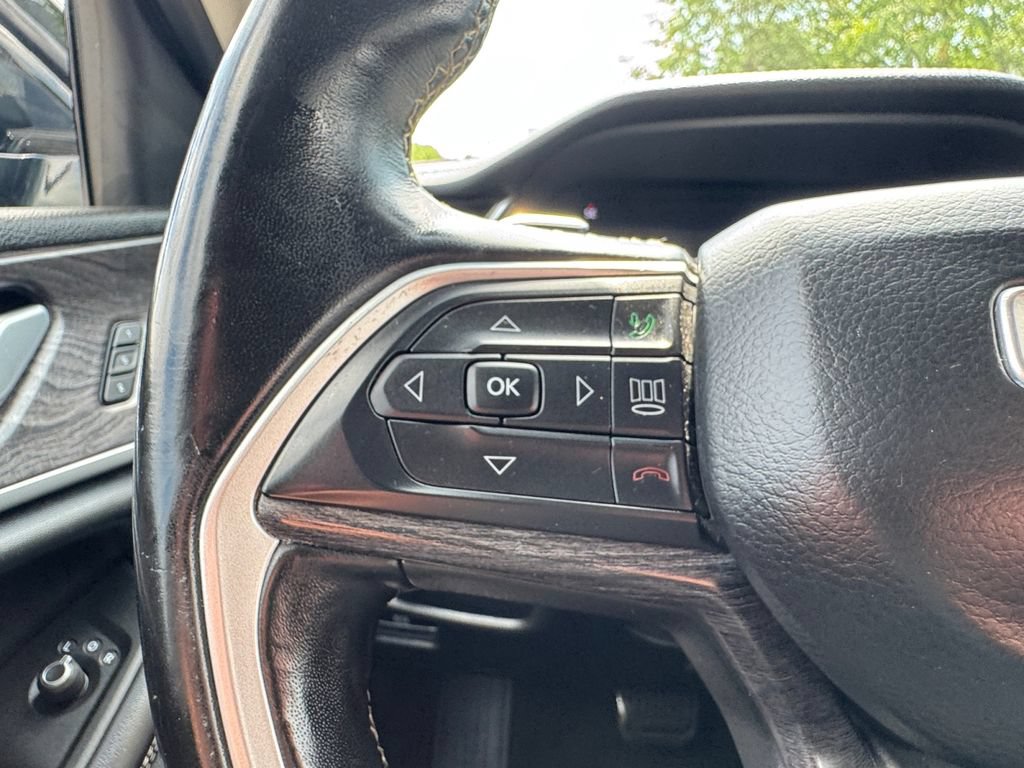 Used 2021 Jeep Grand Cherokee L Limited AWD/4WD image 15