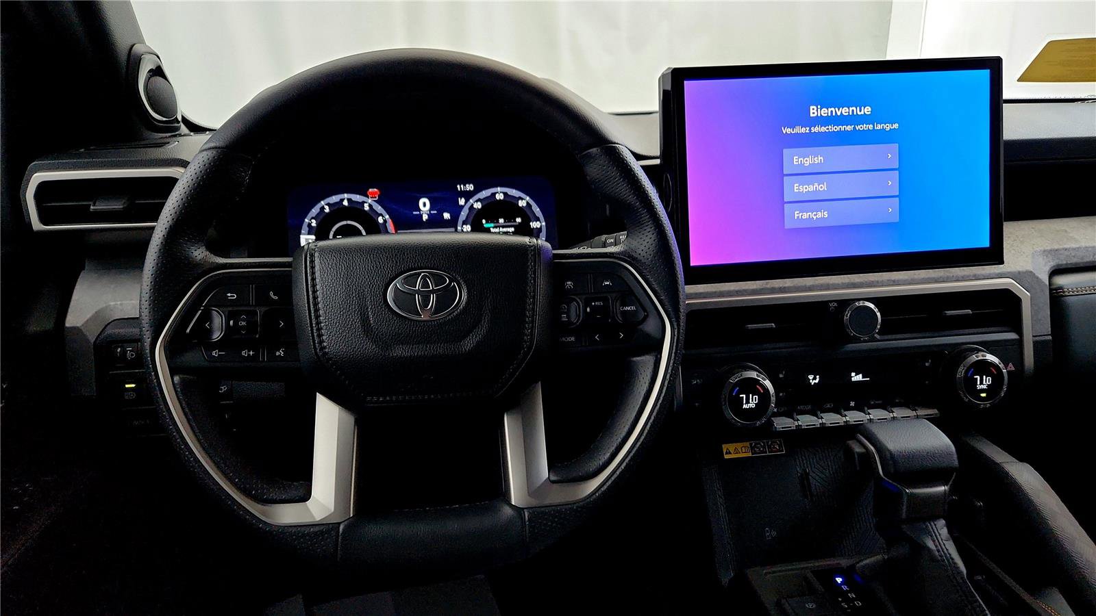 Used 2025 Toyota 4Runner Trailhunter image 27