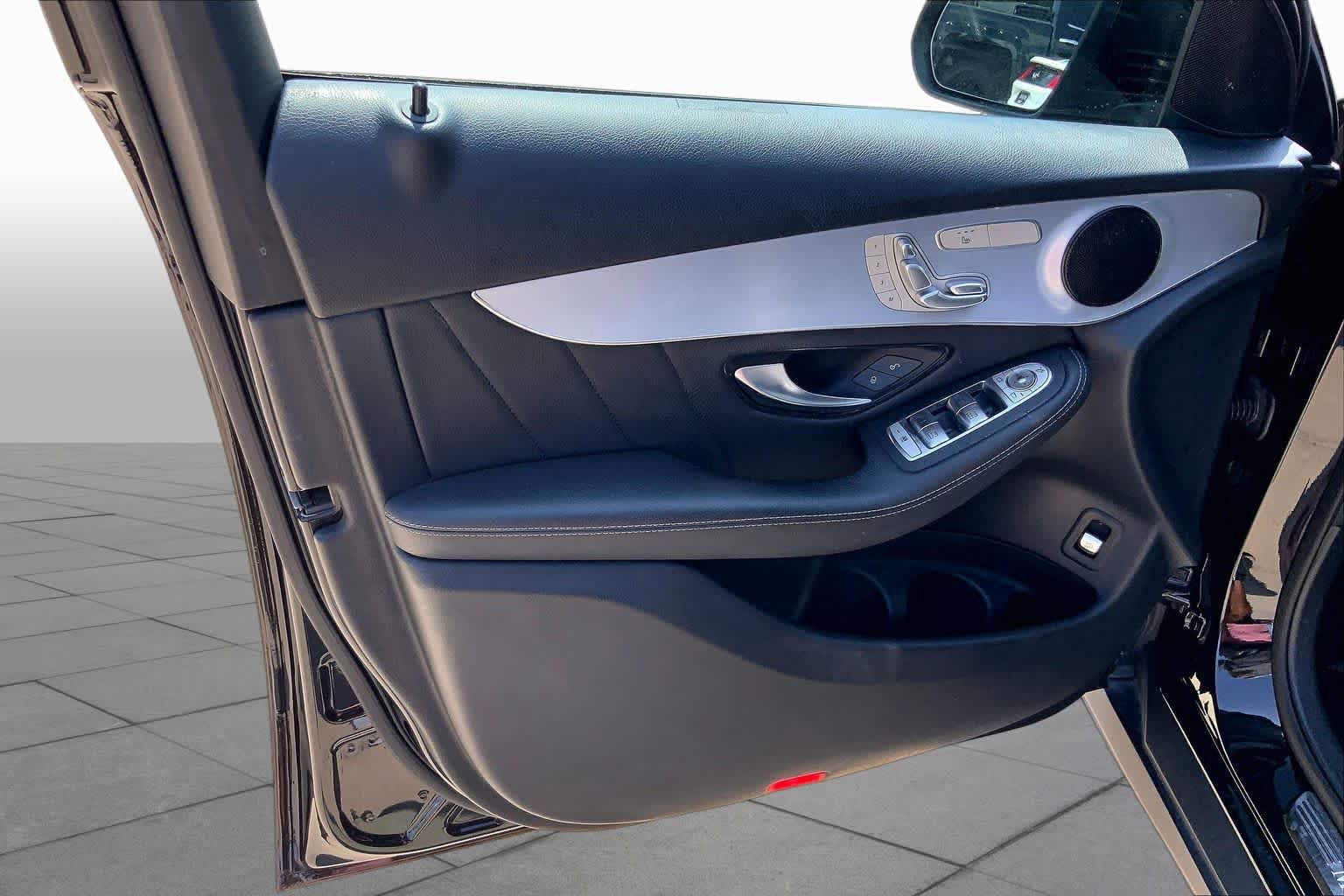 Used 2019 Mercedes-Benz GLC 300 image 21