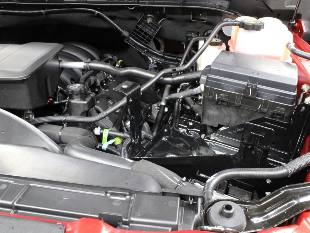 Used 2025 GMC Sierra 2500 AT4 w/ Technology Package AWD/4WD image 38