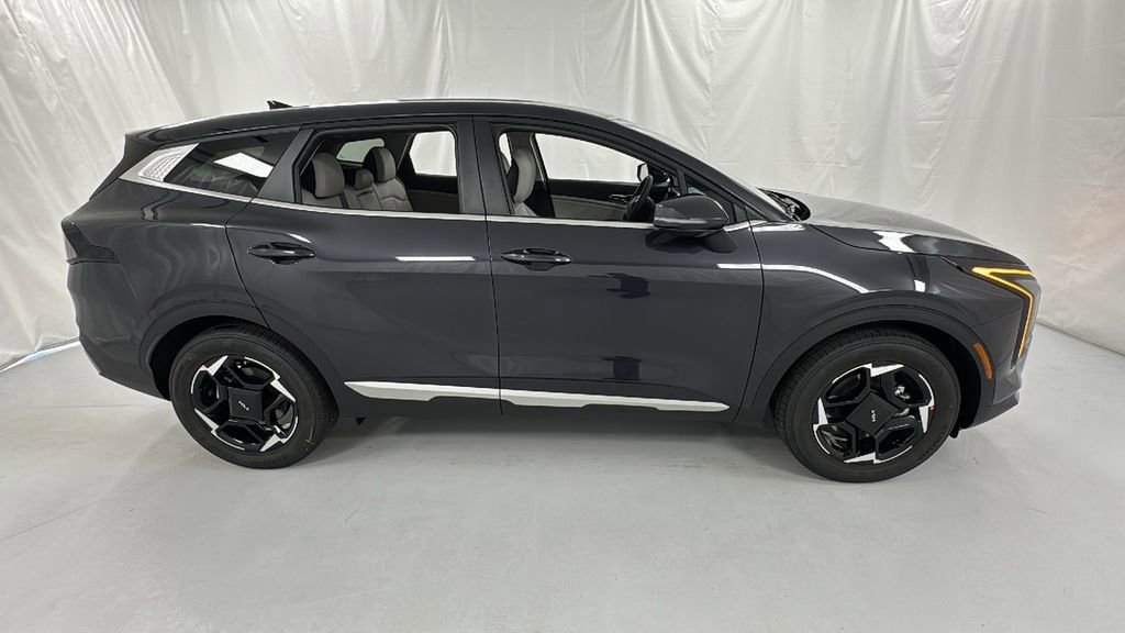 New 2026 Kia Sportage EX image 2