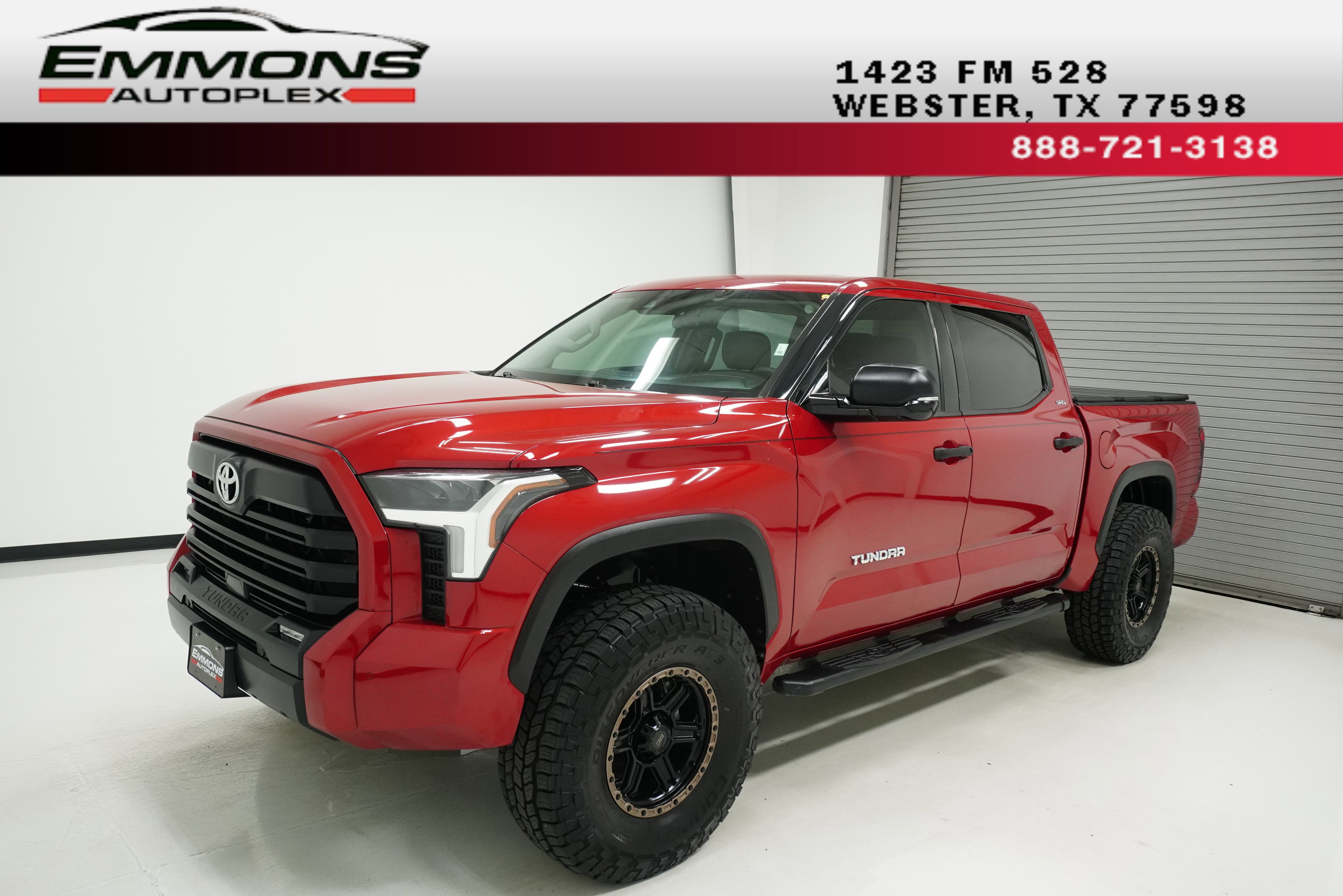 Used 2022 Toyota Tundra SR5 w/ Convenience Package image 1