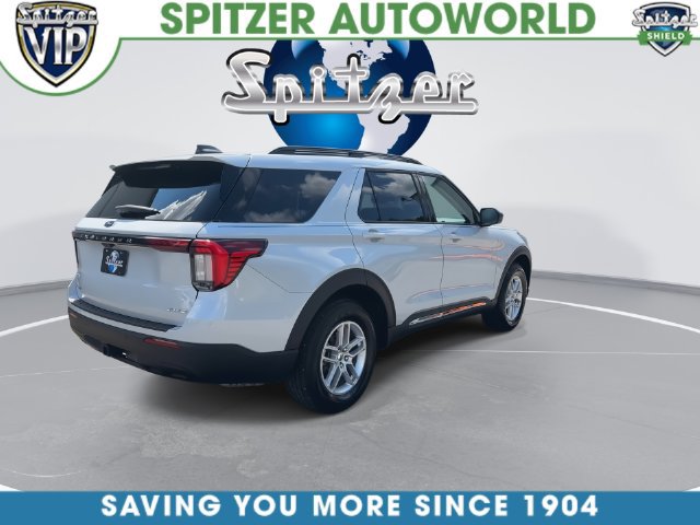 Used 2025 Ford Explorer Active AWD/4WD image 15