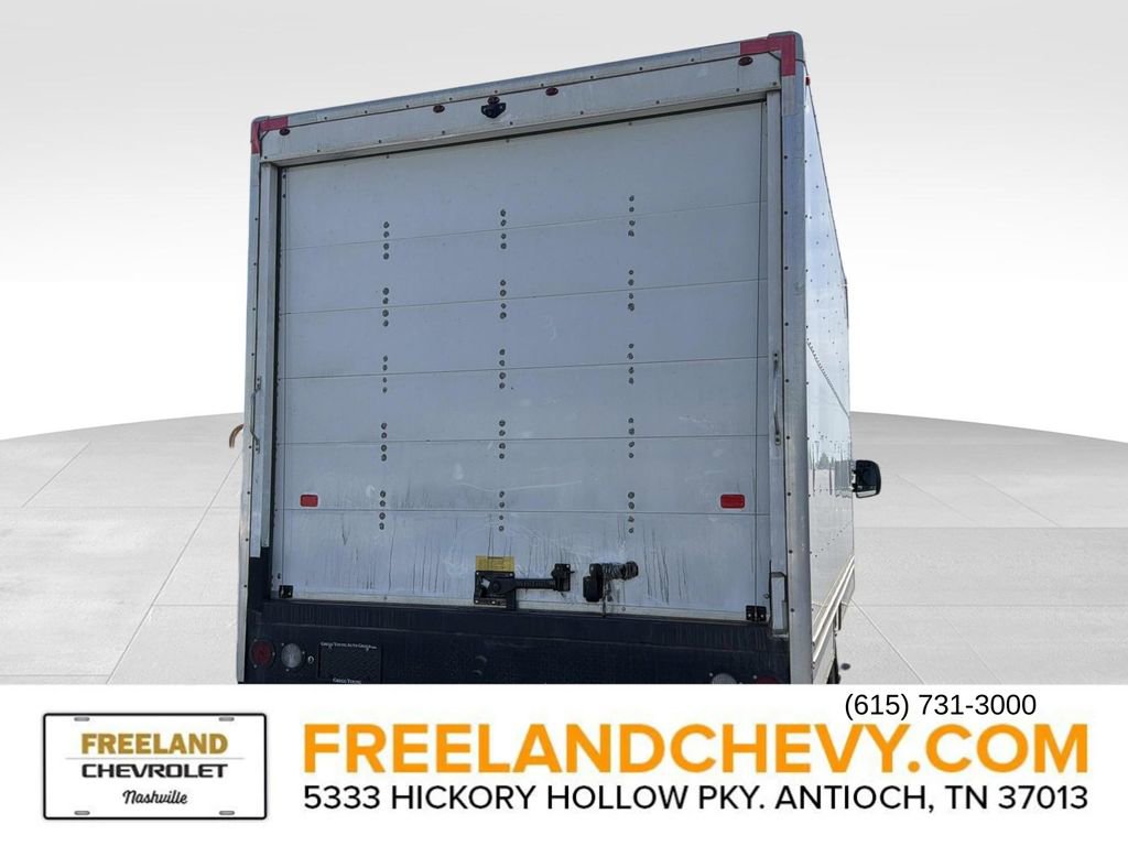 Used 2020 Chevrolet Express 3500 w/ Driver Convenience Package RWD image 3