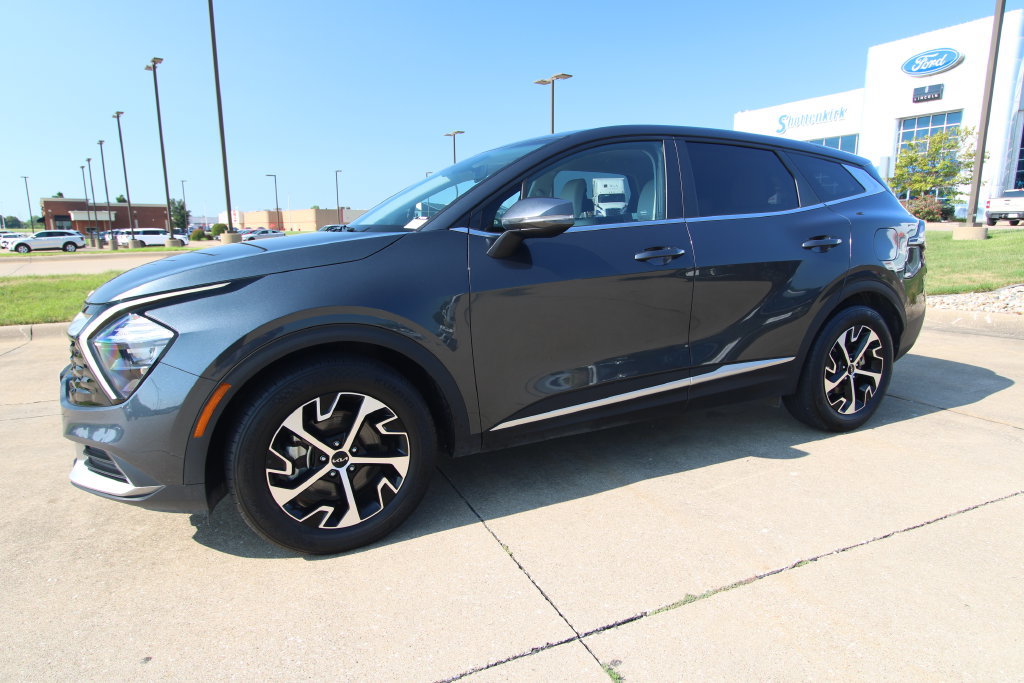 Used 2023 Kia Sportage EX FWD image 18