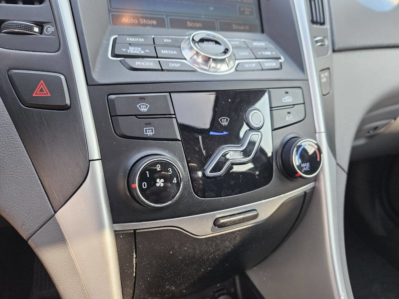 Used 2011 Hyundai Sonata SE w/ Navigation & Sunroof Pkg 4 FWD image 19