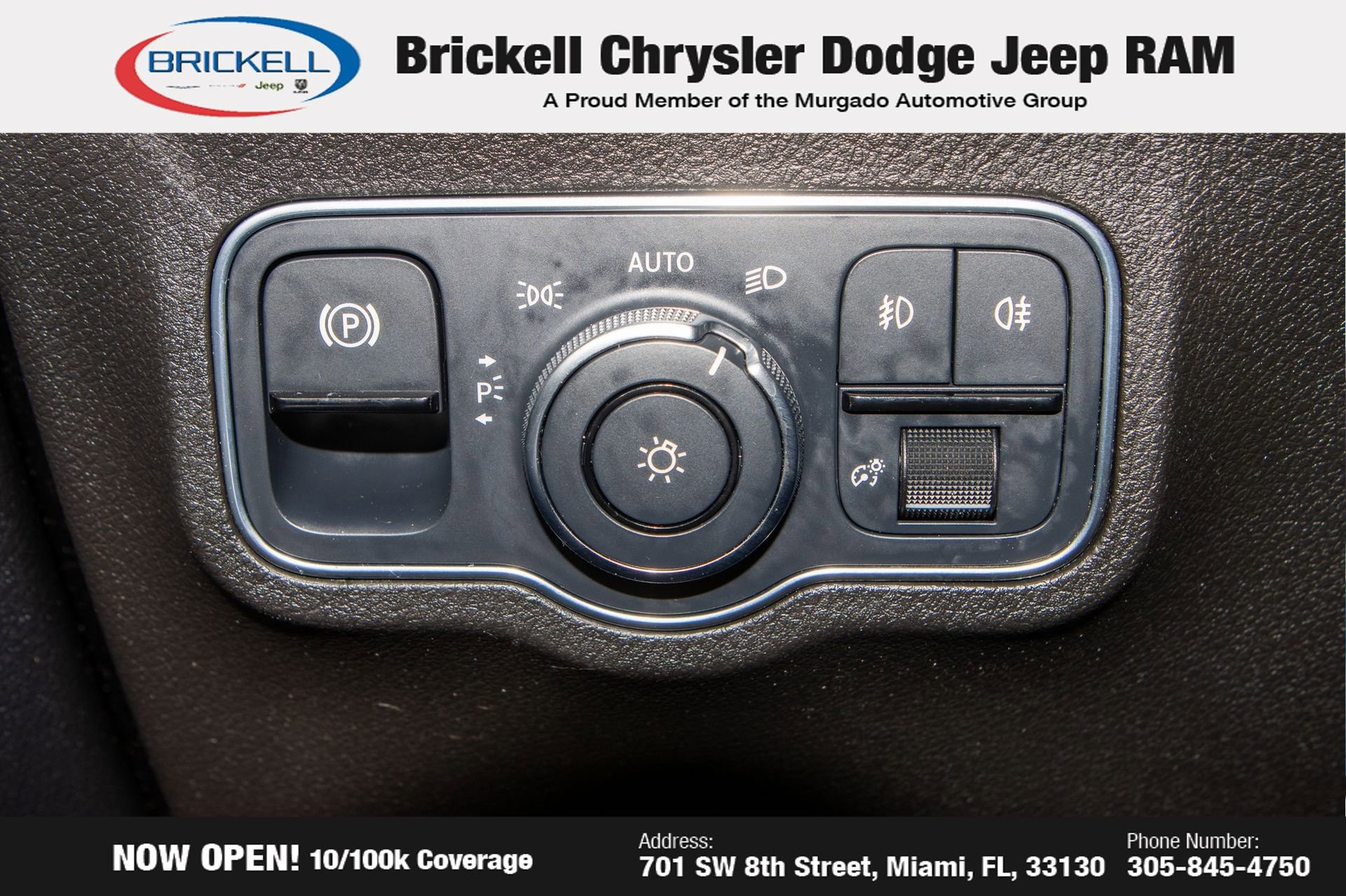 Used 2021 Mercedes-Benz GLB 250 4MATIC w/ Premium Package image 27