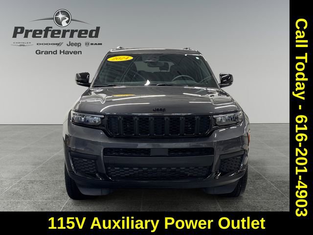 Used 2024 Jeep Grand Cherokee L Altitude image 11
