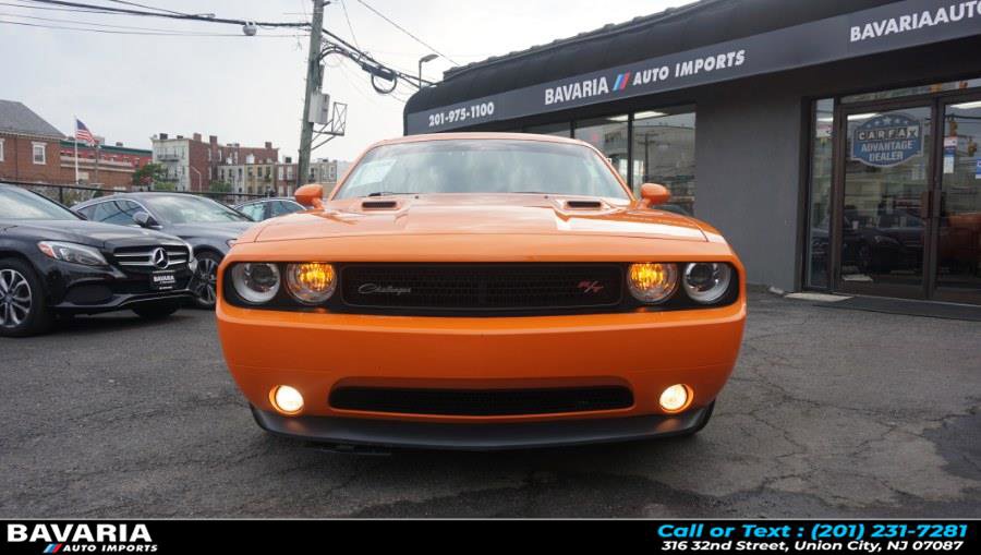 Used 2014 Dodge Challenger R/T image 2