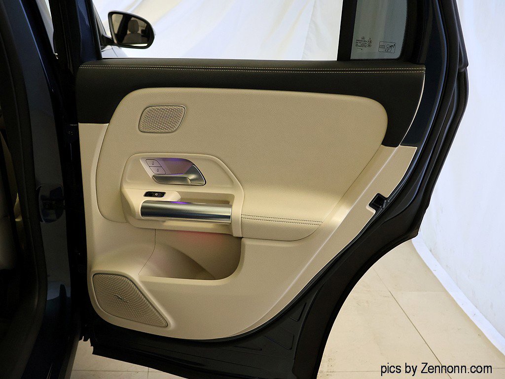 Used 2021 Mercedes-Benz GLA 250 4MATIC image 31