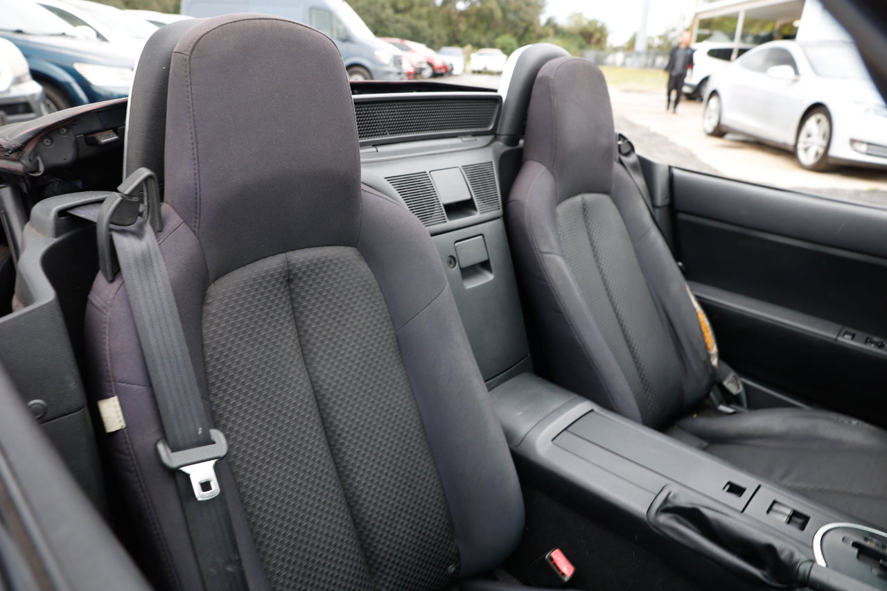 Used 2008 MAZDA MX-5 Miata Touring image 8