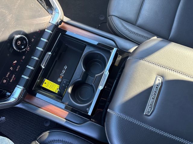 Used 2025 GMC Yukon Denali image 34