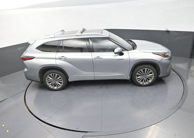 Used 2021 Toyota Highlander Platinum AWD/4WD image 30