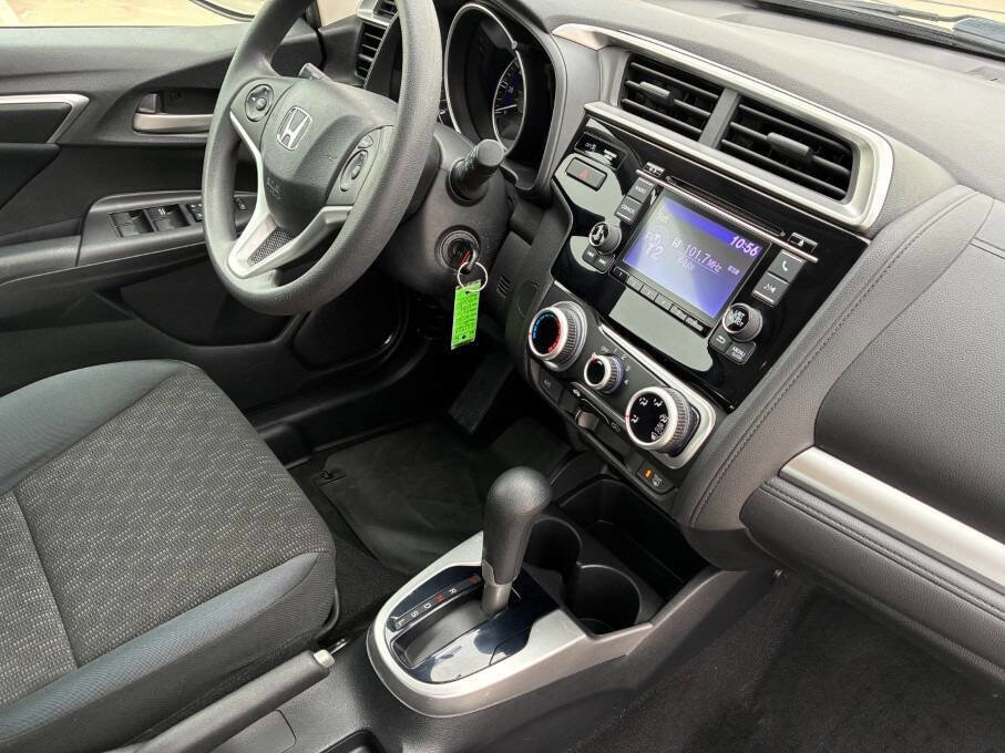 Used 2015 Honda Fit LX image 25