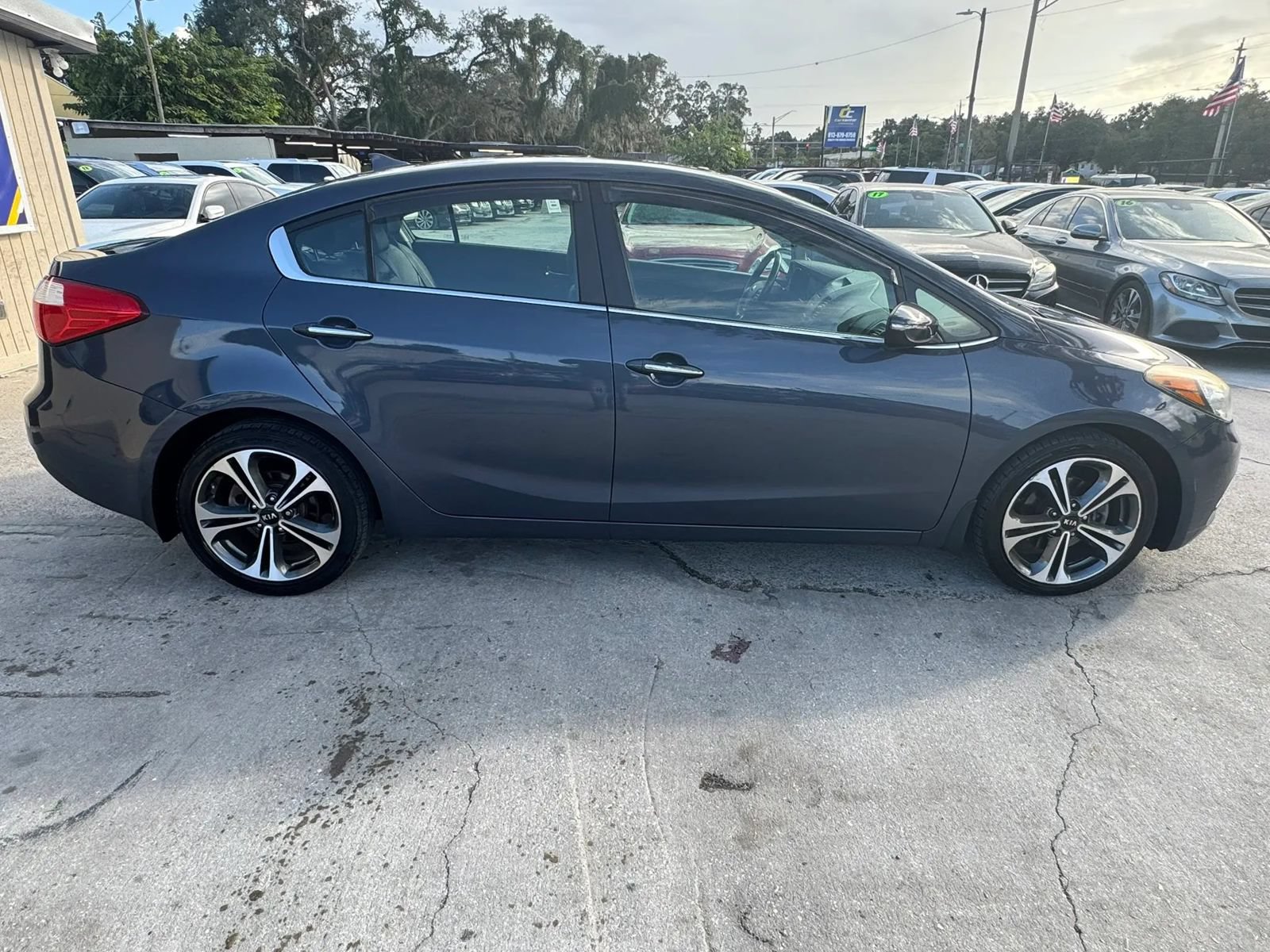 Used 2014 Kia Forte EX w/ Premium Package FWD image 5
