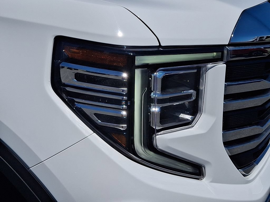 Certified 2024 GMC Sierra 1500 SLT AWD/4WD image 9