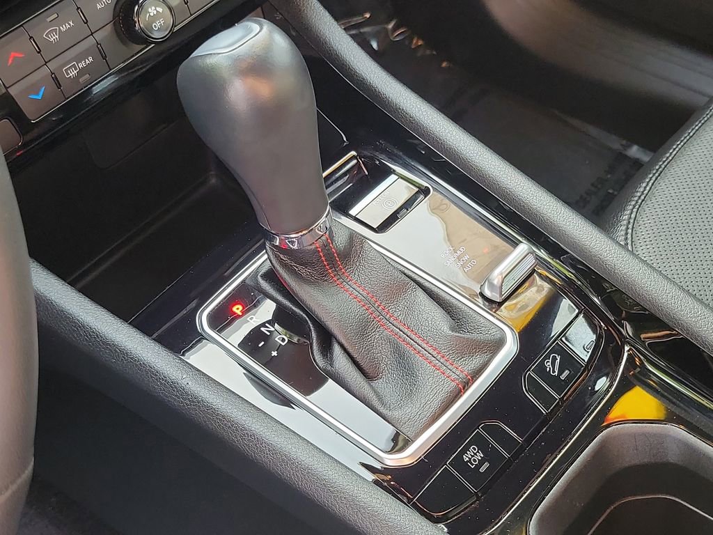 Used 2023 Jeep Compass Trailhawk w/ Trailhawk Elite Group image 11