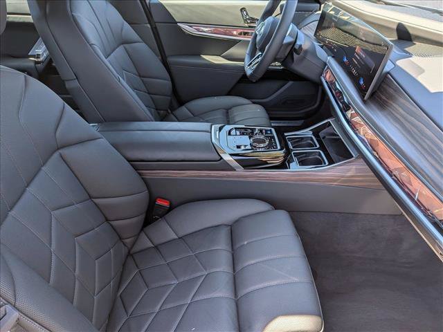 Used 2026 BMW i7 xDrive60 AWD/4WD image 23