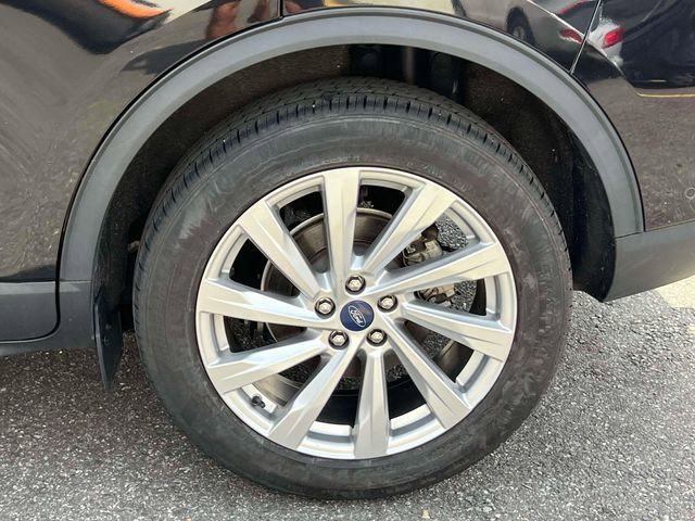 Used 2022 Ford Escape Titanium w/ Titanium Elite Package AWD/4WD image 16