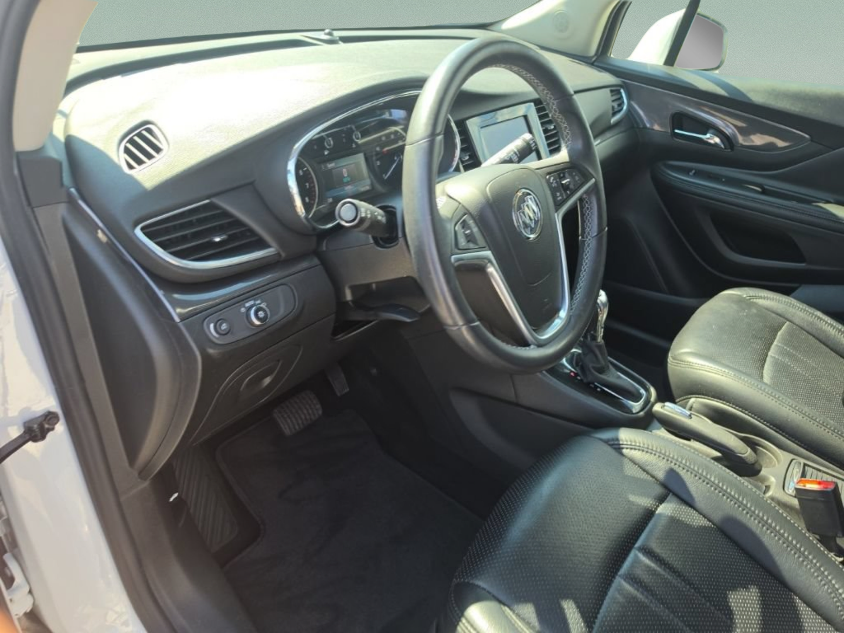 Used 2022 Buick Encore Preferred FWD image 14