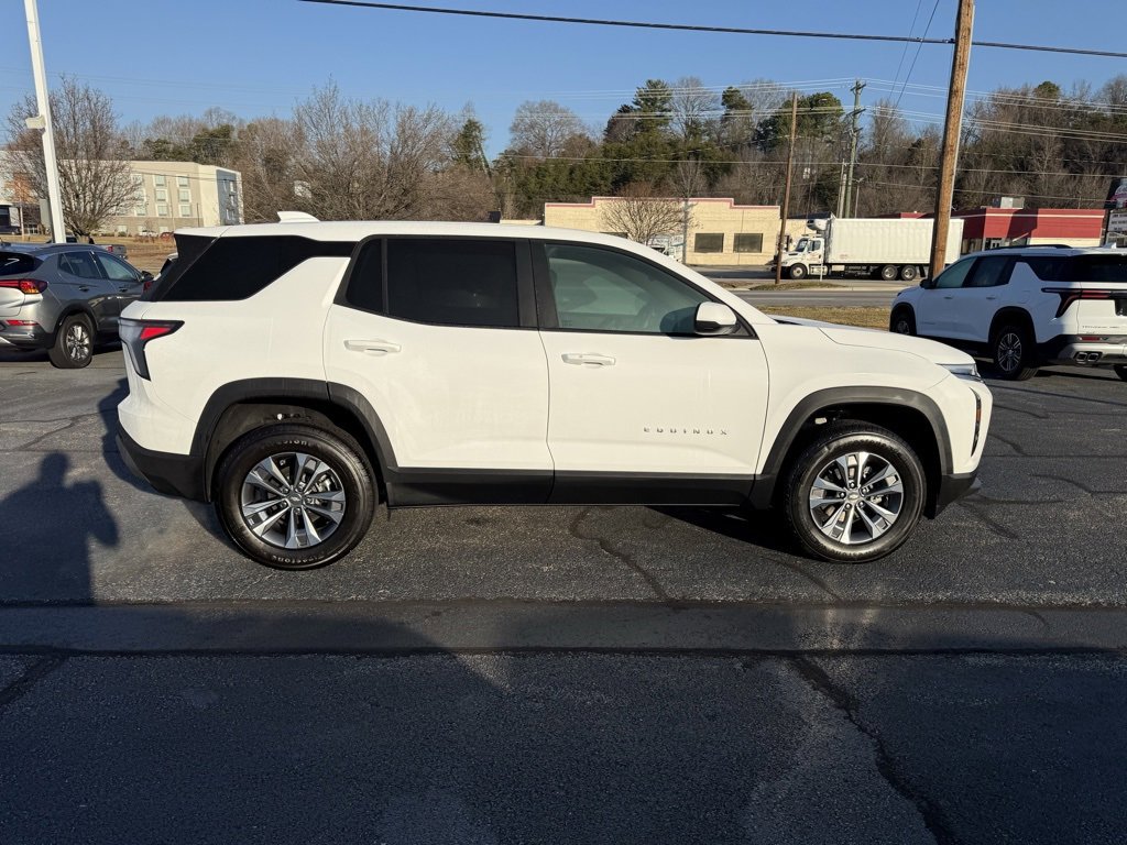 Used 2026 Chevrolet Equinox LT image 8