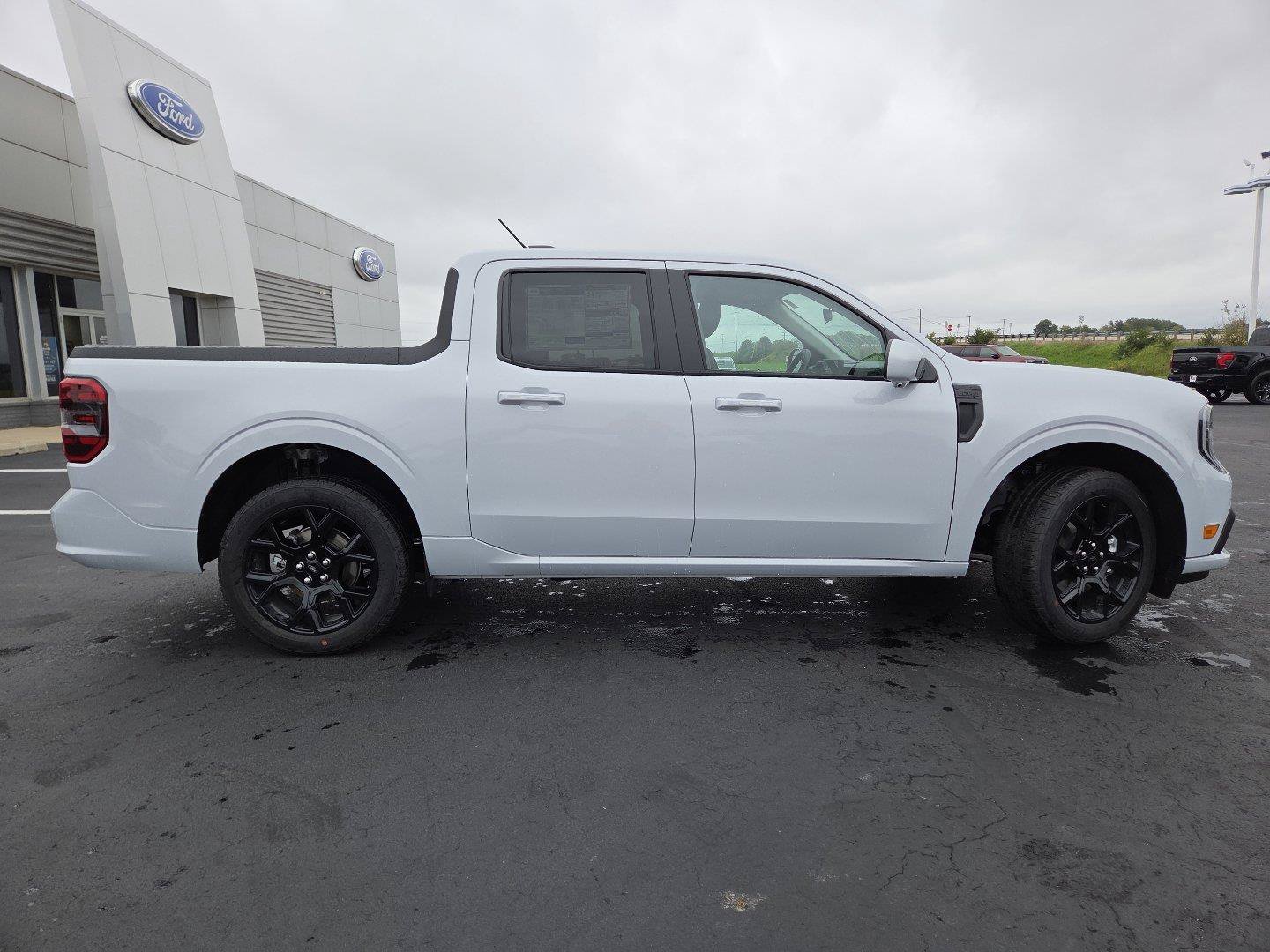 New 2026 Ford Maverick Lobo AWD/4WD image 17