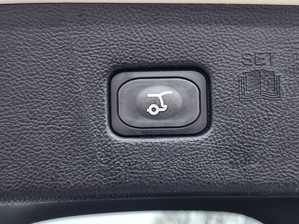 Certified 2022 Ford Edge SEL w/ Convenience Package image 33