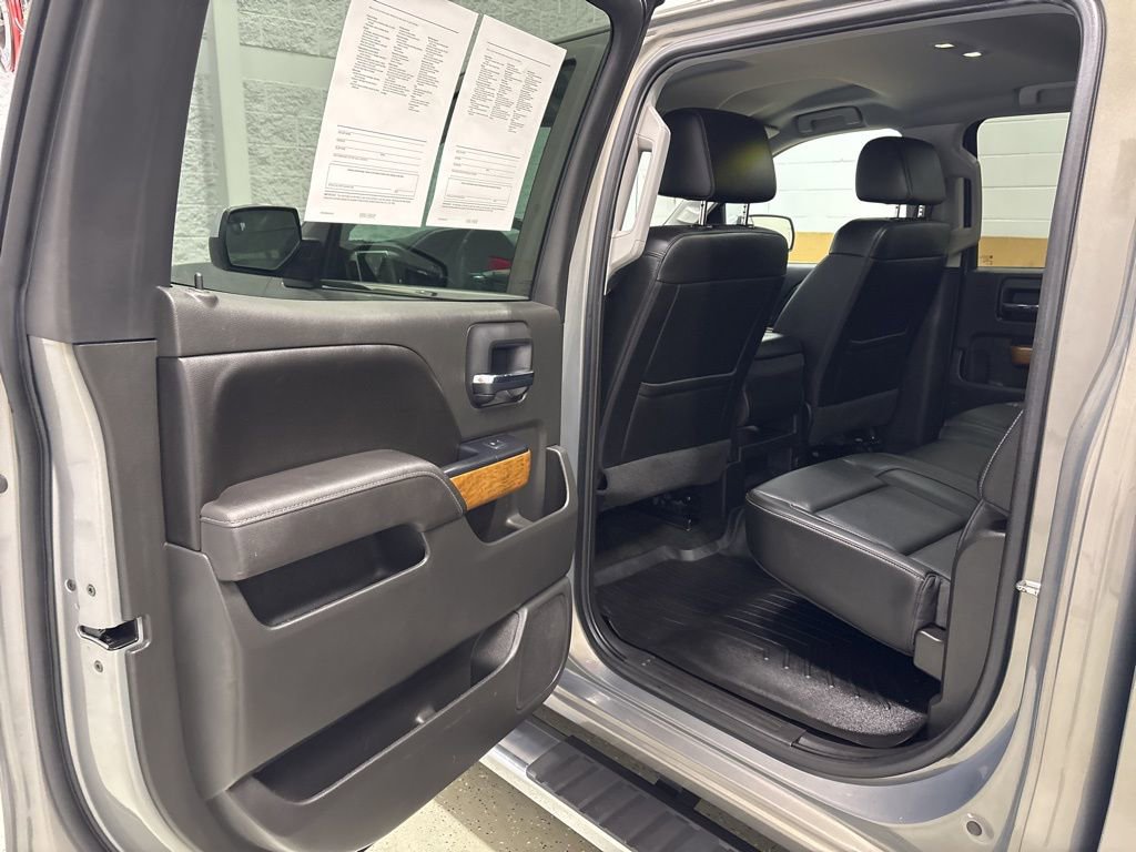 Used 2017 Chevrolet Silverado 1500 LTZ AWD/4WD image 32