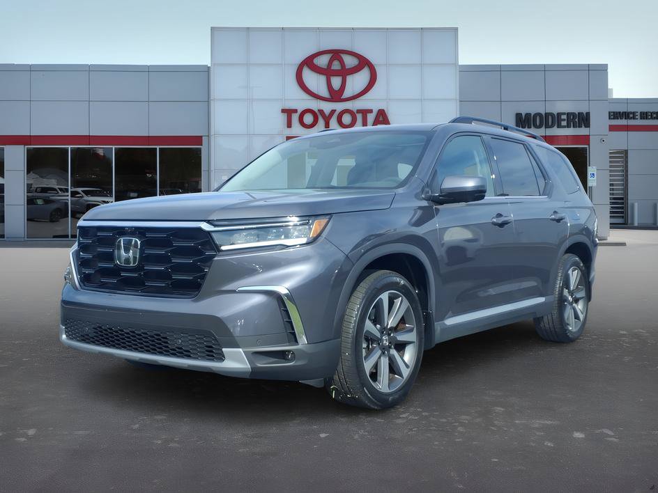 Used 2025 Honda Pilot Elite image 1