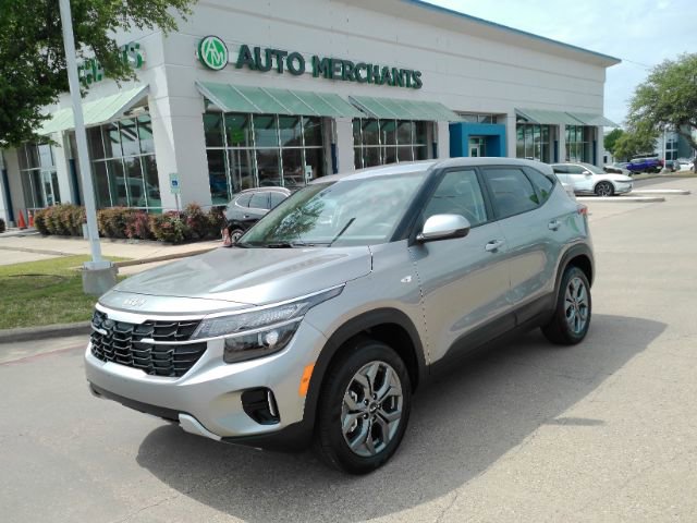 Used 2026 Kia Seltos LX image 1