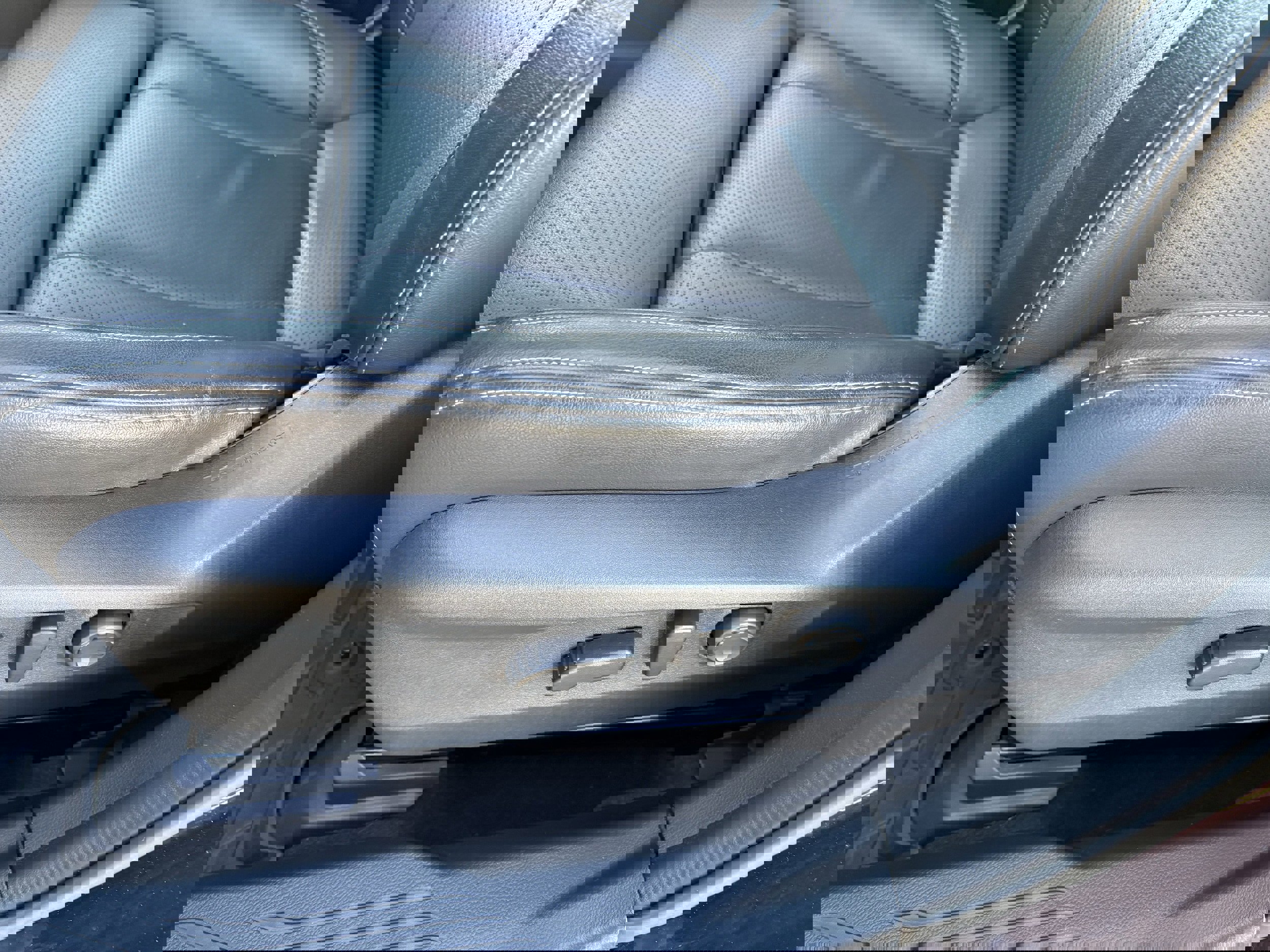 Certified 2025 Subaru Outback Limited w/ Popular Package #2 image 29