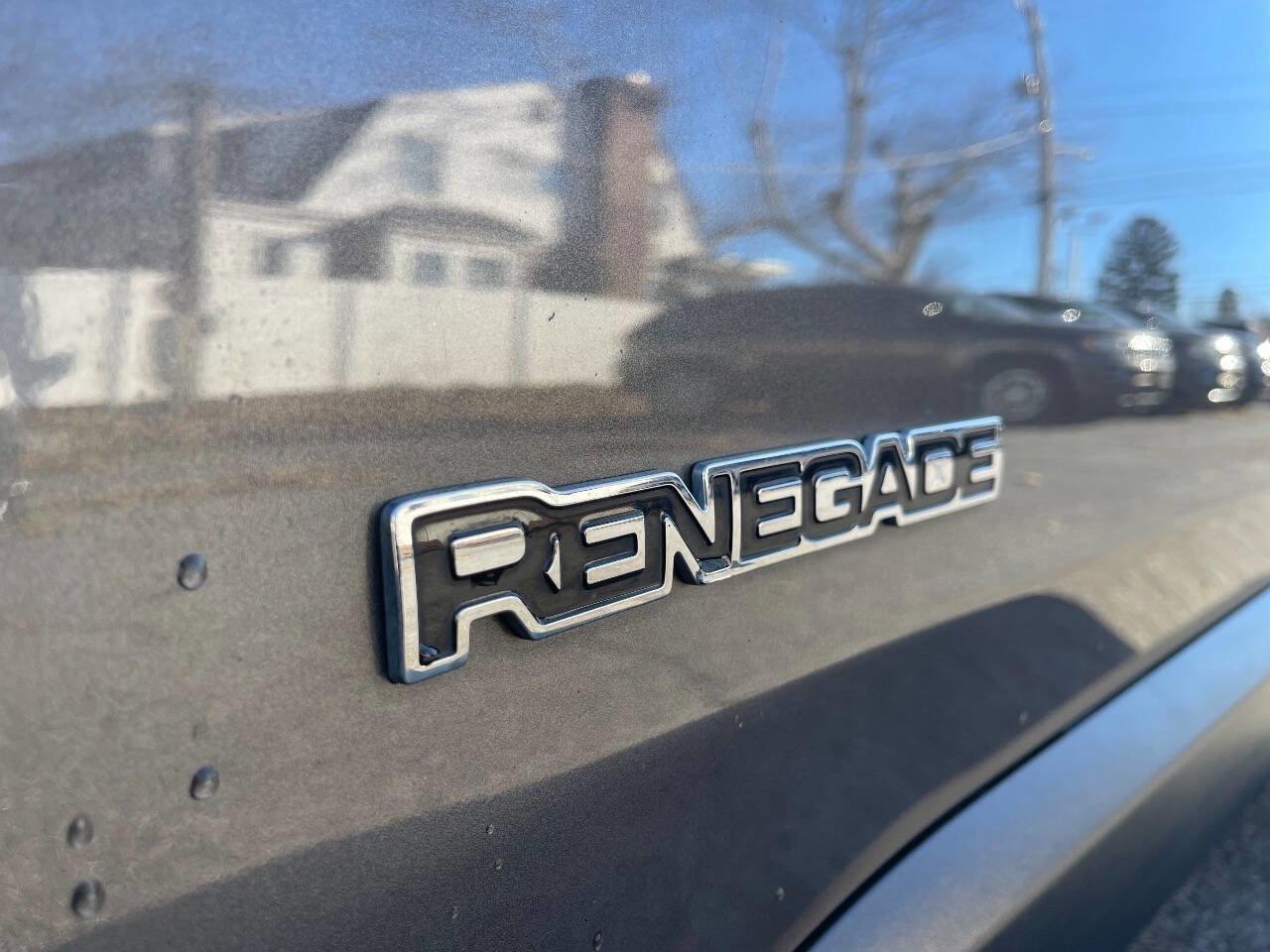 Used 2018 Jeep Renegade Latitude image 39