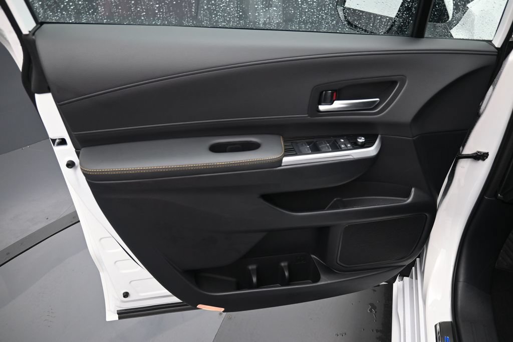 Certified 2026 Toyota Sienna XLE Woodland Edition AWD/4WD image 11