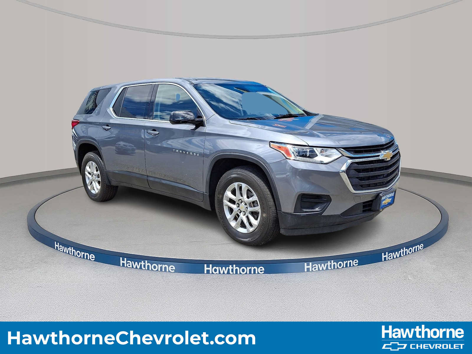 Used 2019 Chevrolet Traverse LS FWD image 1
