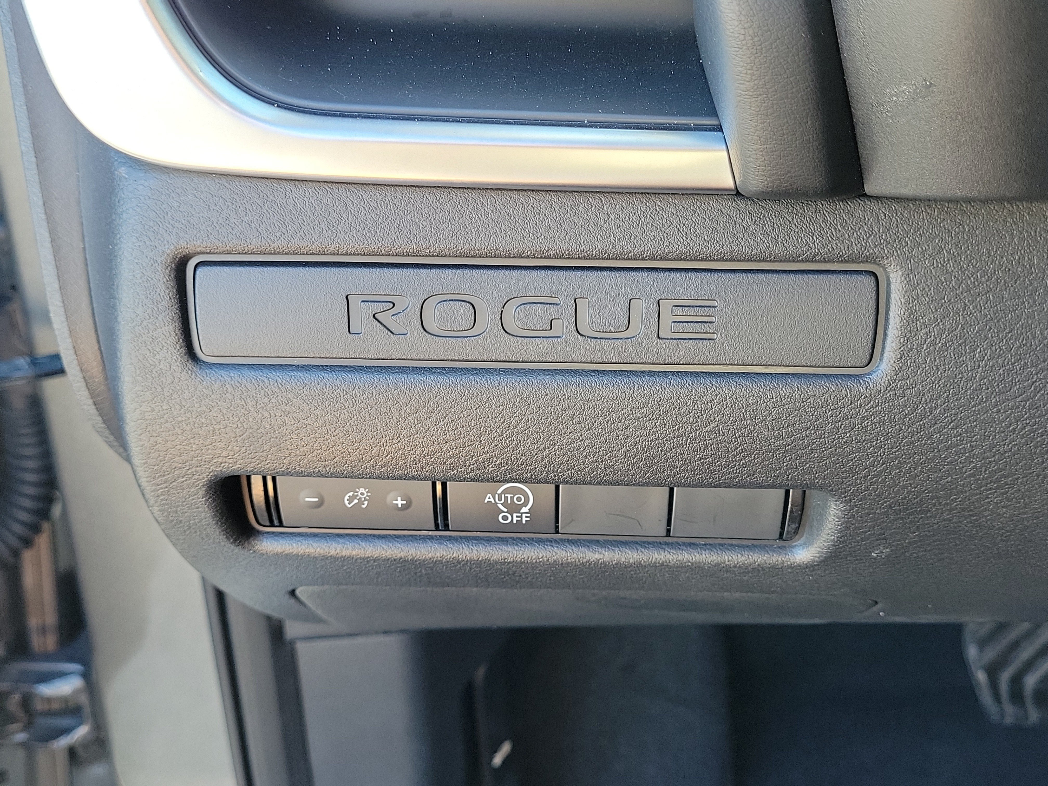 Certified 2024 Nissan Rogue S FWD image 22