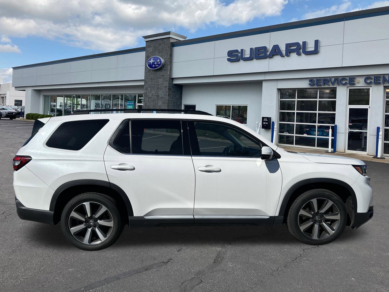 Used 2023 Honda Pilot Elite image 8