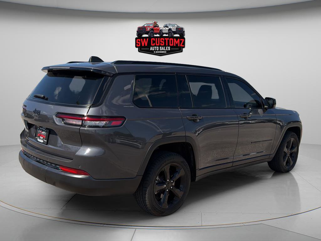 Used 2023 Jeep Grand Cherokee L Laredo image 7