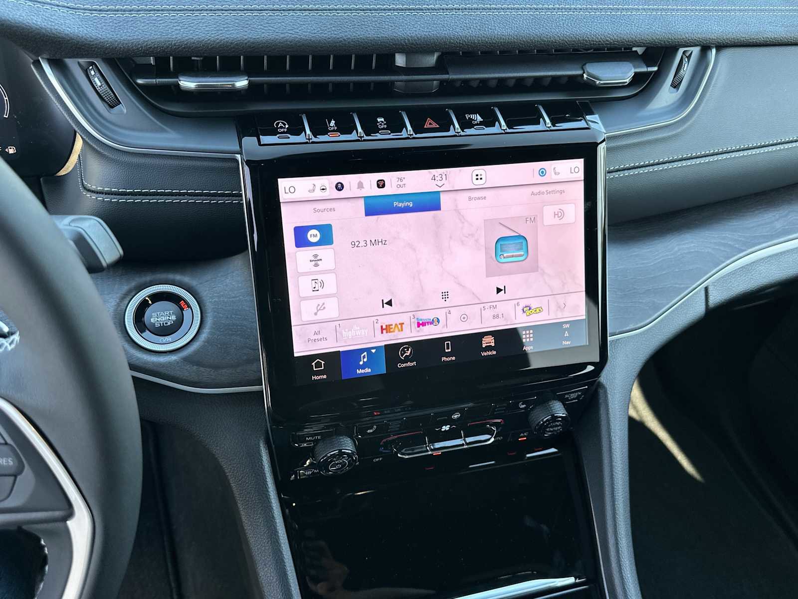 New 2025 Jeep Grand Cherokee L Limited image 26