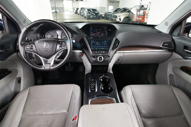 Used 2020 Acura MDX w/ Technology Package AWD/4WD image 7