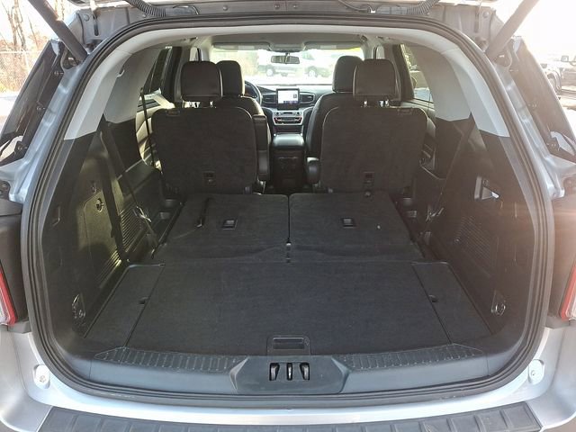 Certified 2022 Ford Explorer XLT w/ Equipment Group 202A image 30