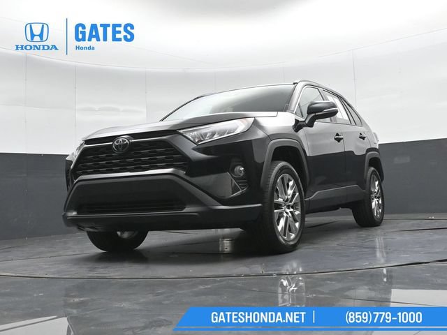 Used 2019 Toyota RAV4 XLE Premium w/ Cold Weather Package AWD/4WD image 41