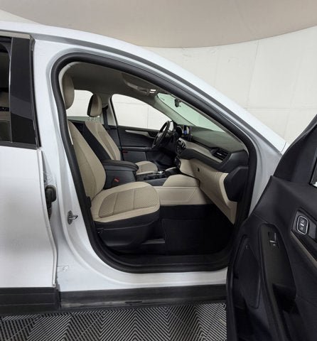 Used 2022 Ford Escape SE w/ Convenience Package image 5