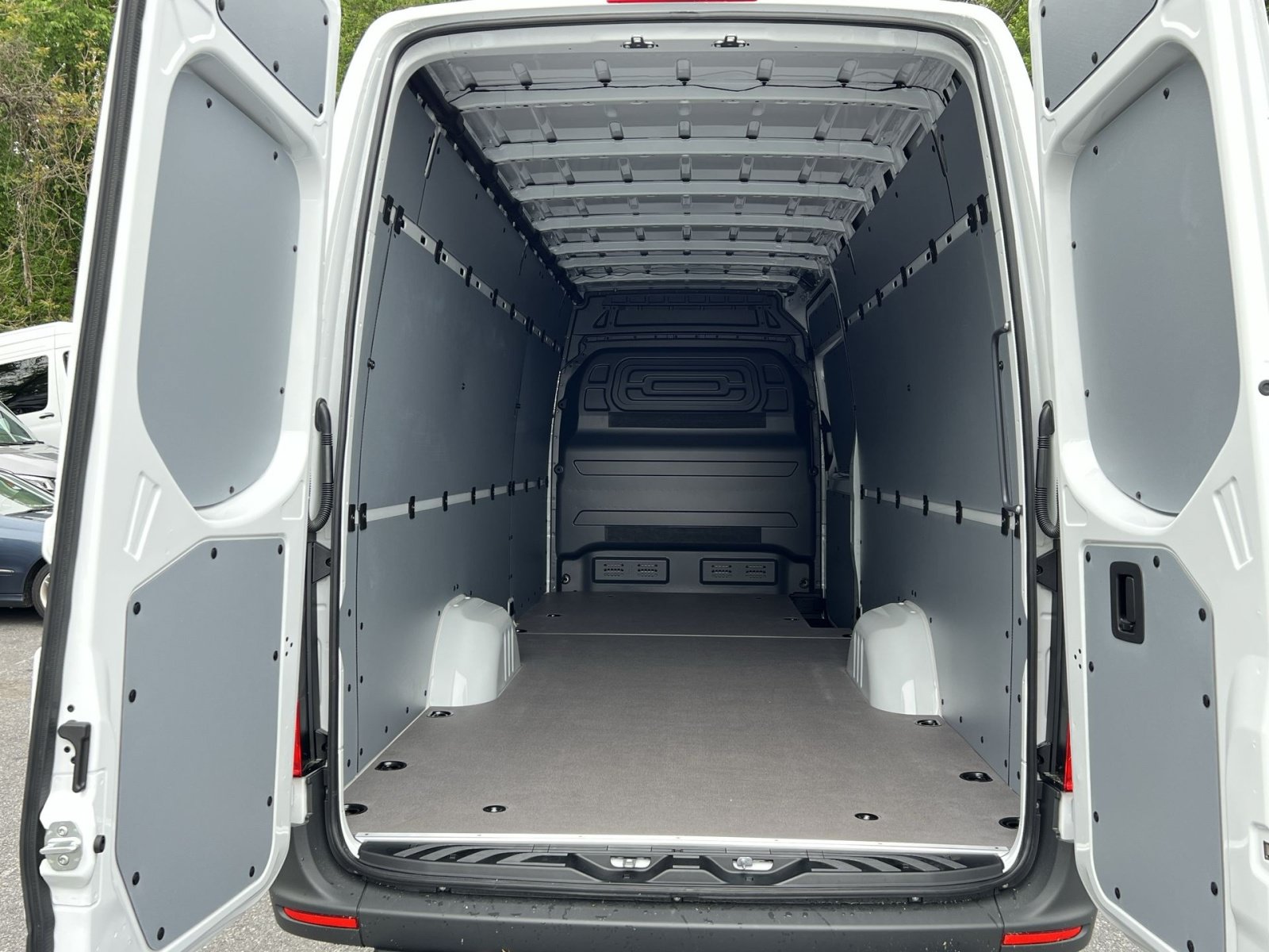 New 2026 Mercedes-Benz Sprinter 2500 image 33