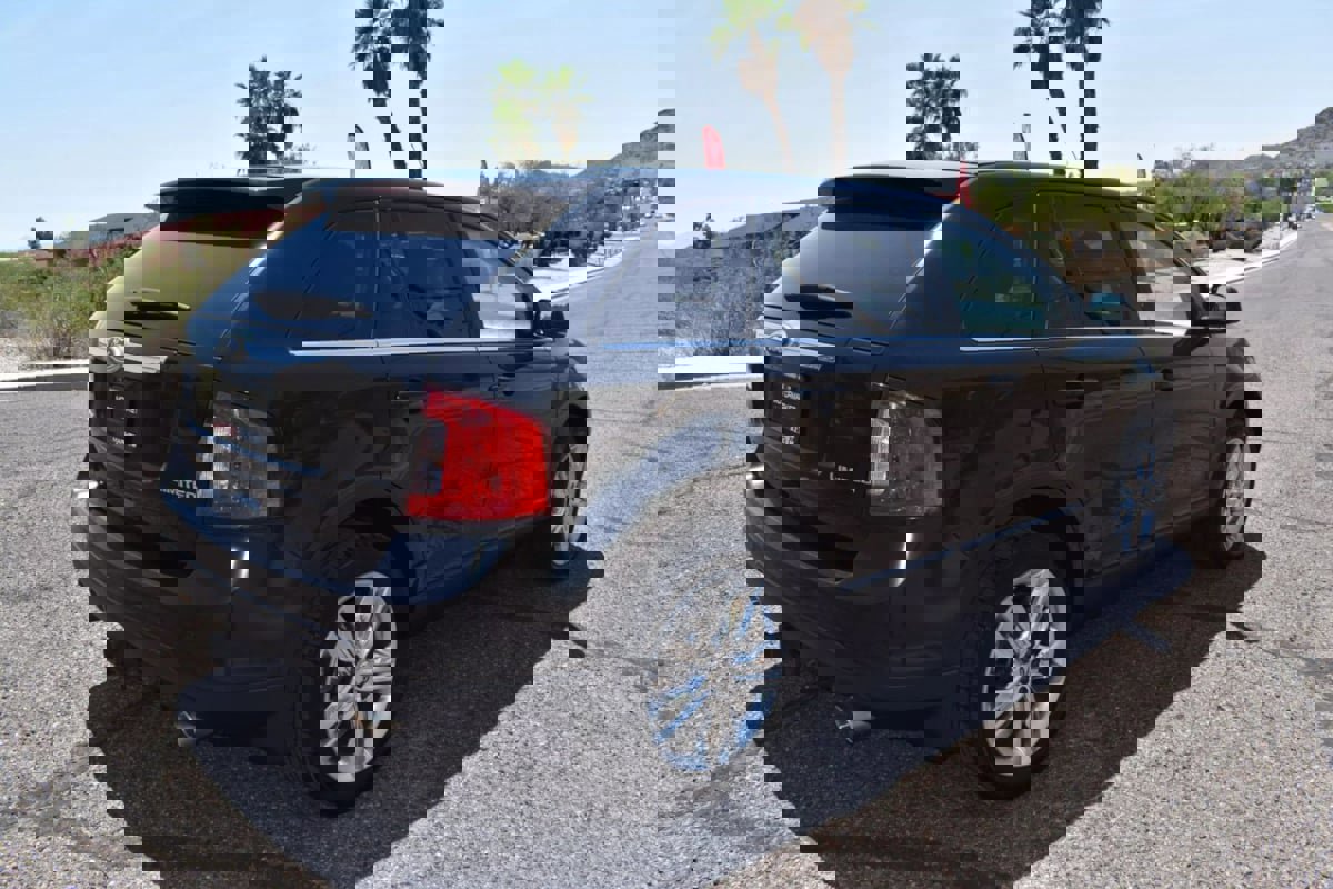 Used 2011 Ford Edge Limited w/ 302A Rapid Spec Order Code image 7