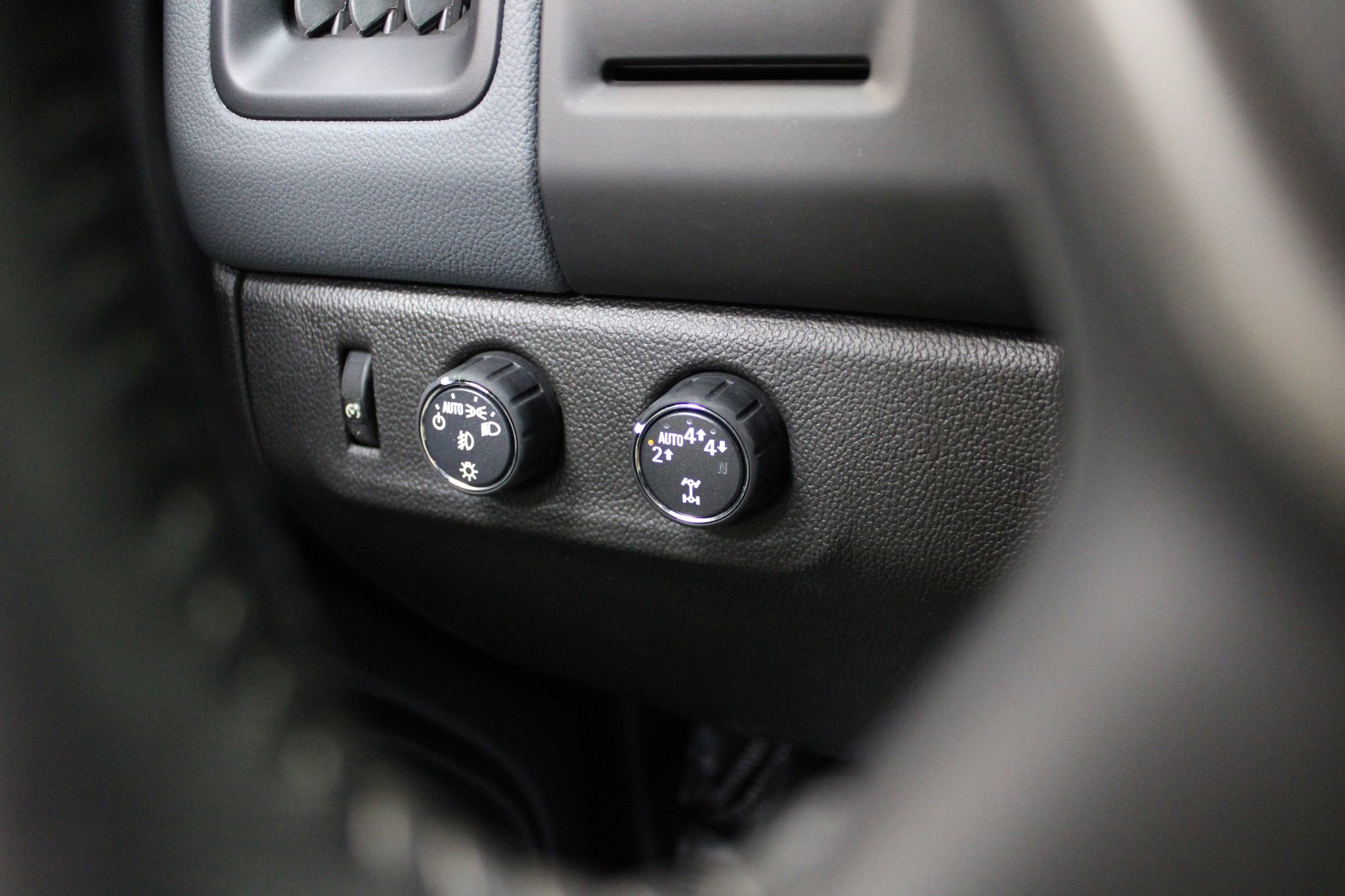 Used 2022 Chevrolet Colorado Z71 image 30