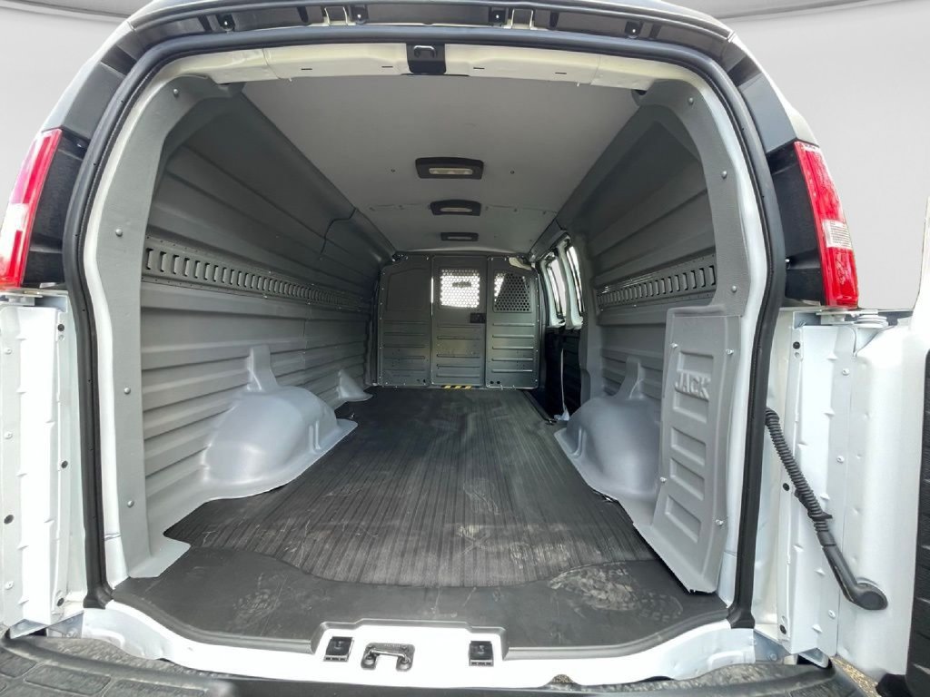 New 2025 Chevrolet Express 2500 w/ Driver Convenience Package RWD image 18