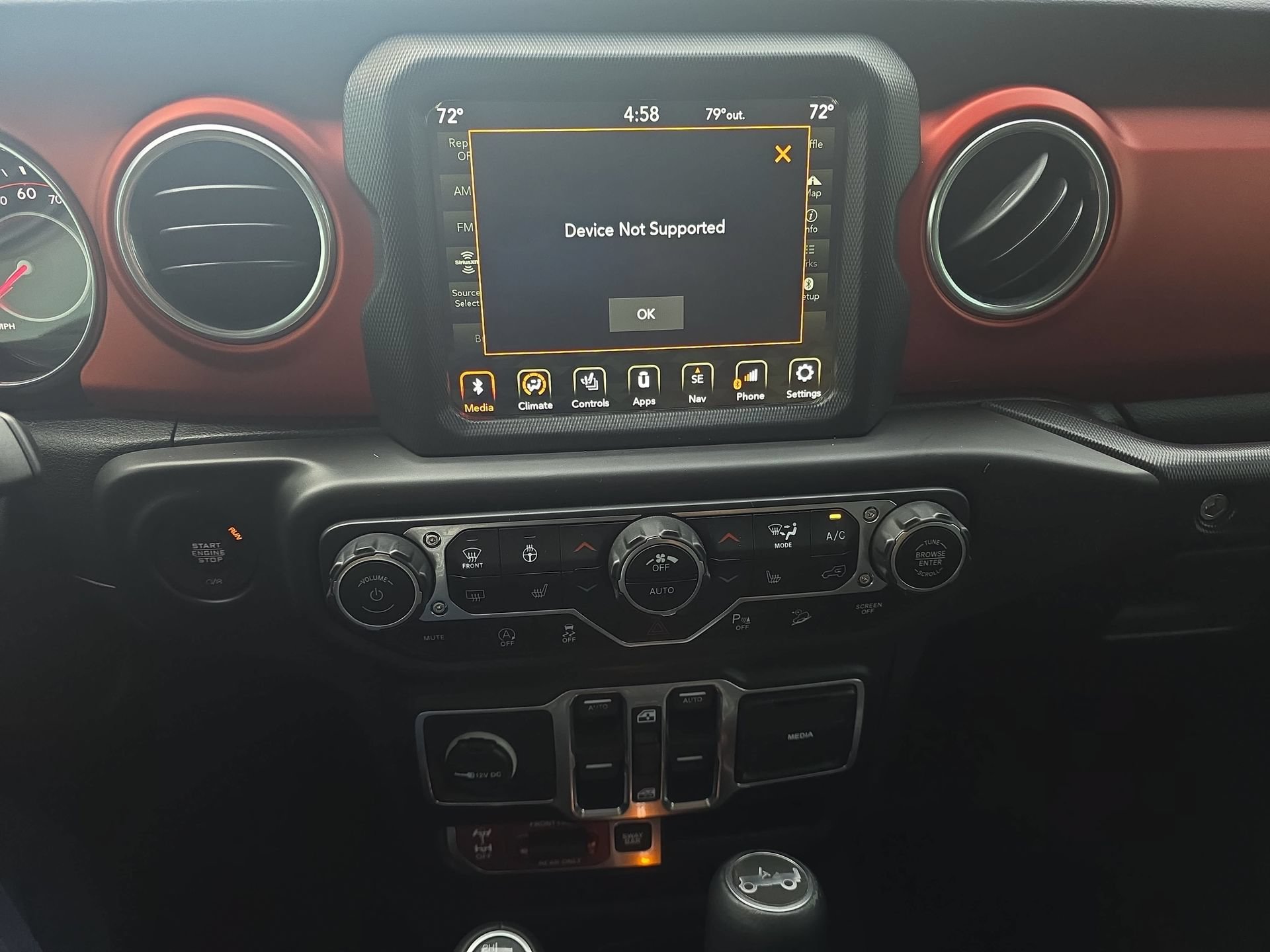 Used 2018 Jeep Wrangler Unlimited Rubicon AWD/4WD image 19