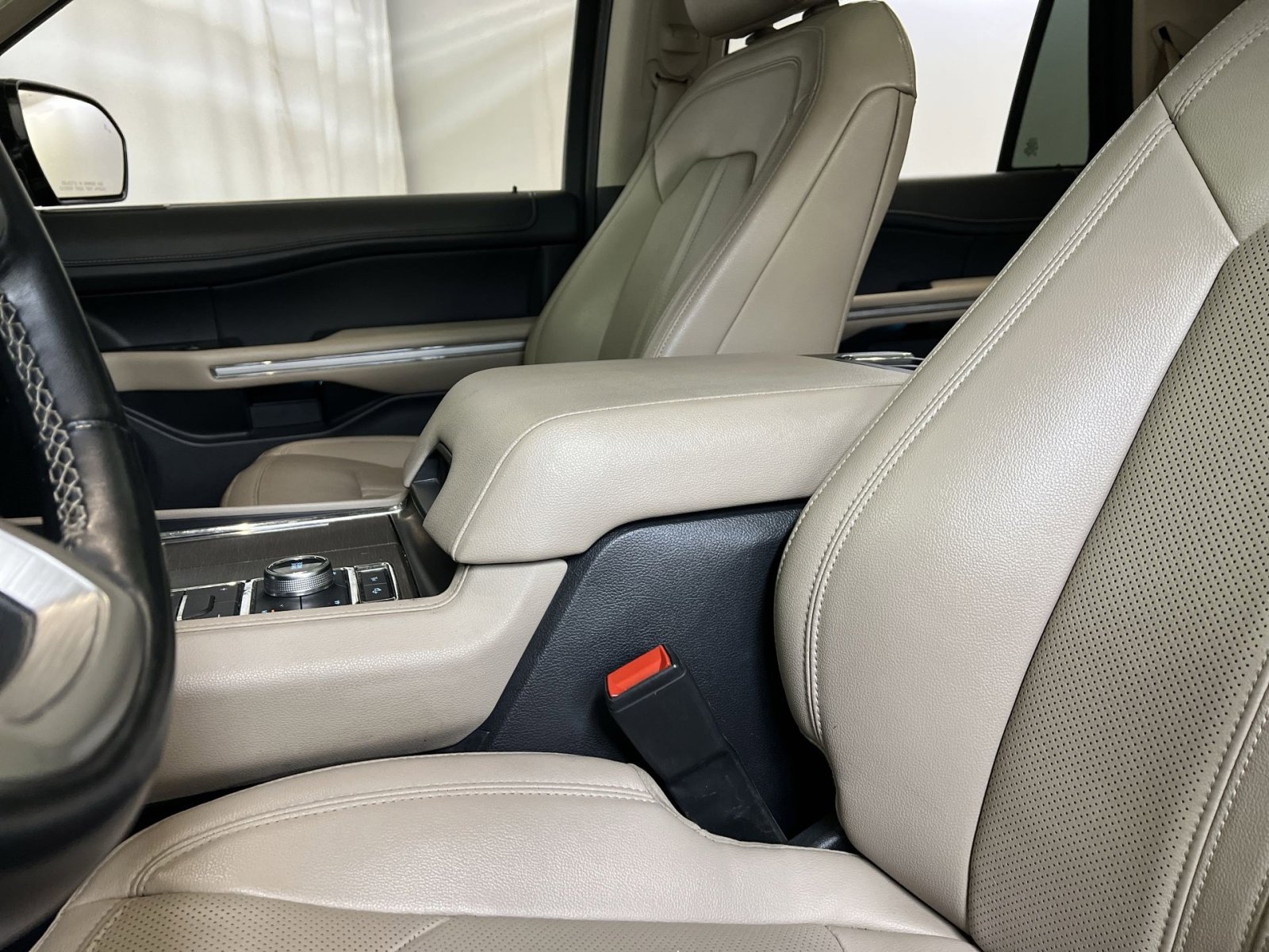 Used 2024 Ford Expedition Max Limited image 22